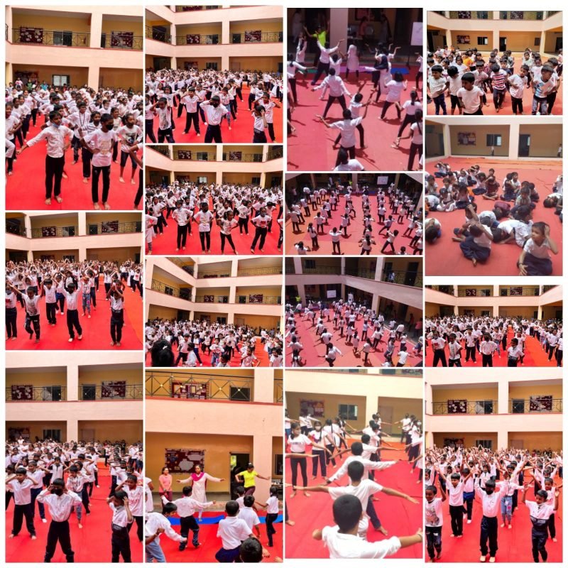 Collage-yoga day